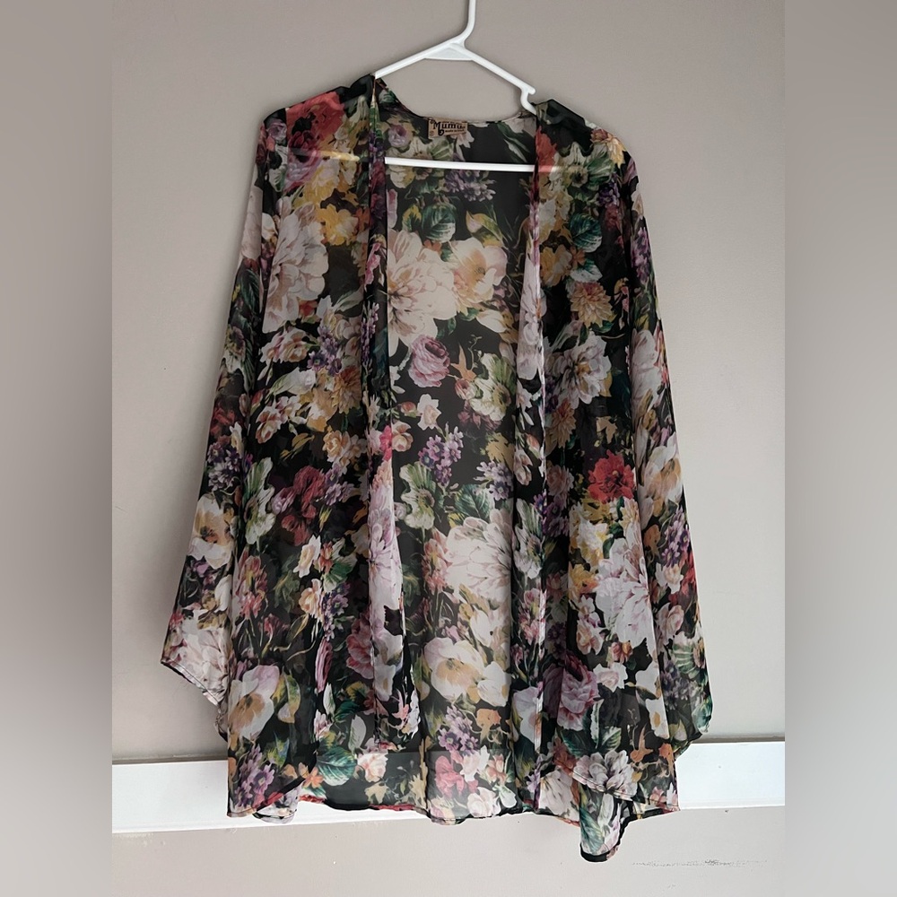 Show Me Your MuMu Floral Kimono